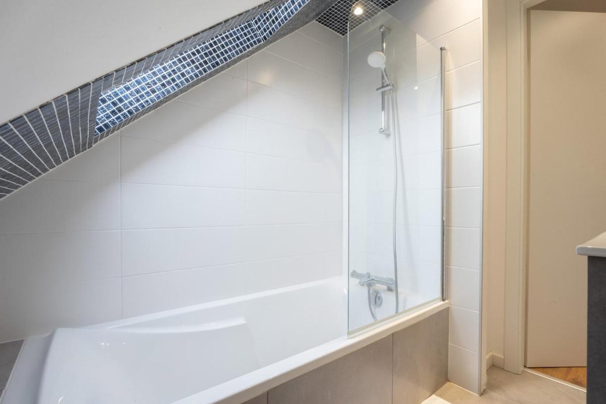 Appartement Ideal - Quiet Garden - Free Parking